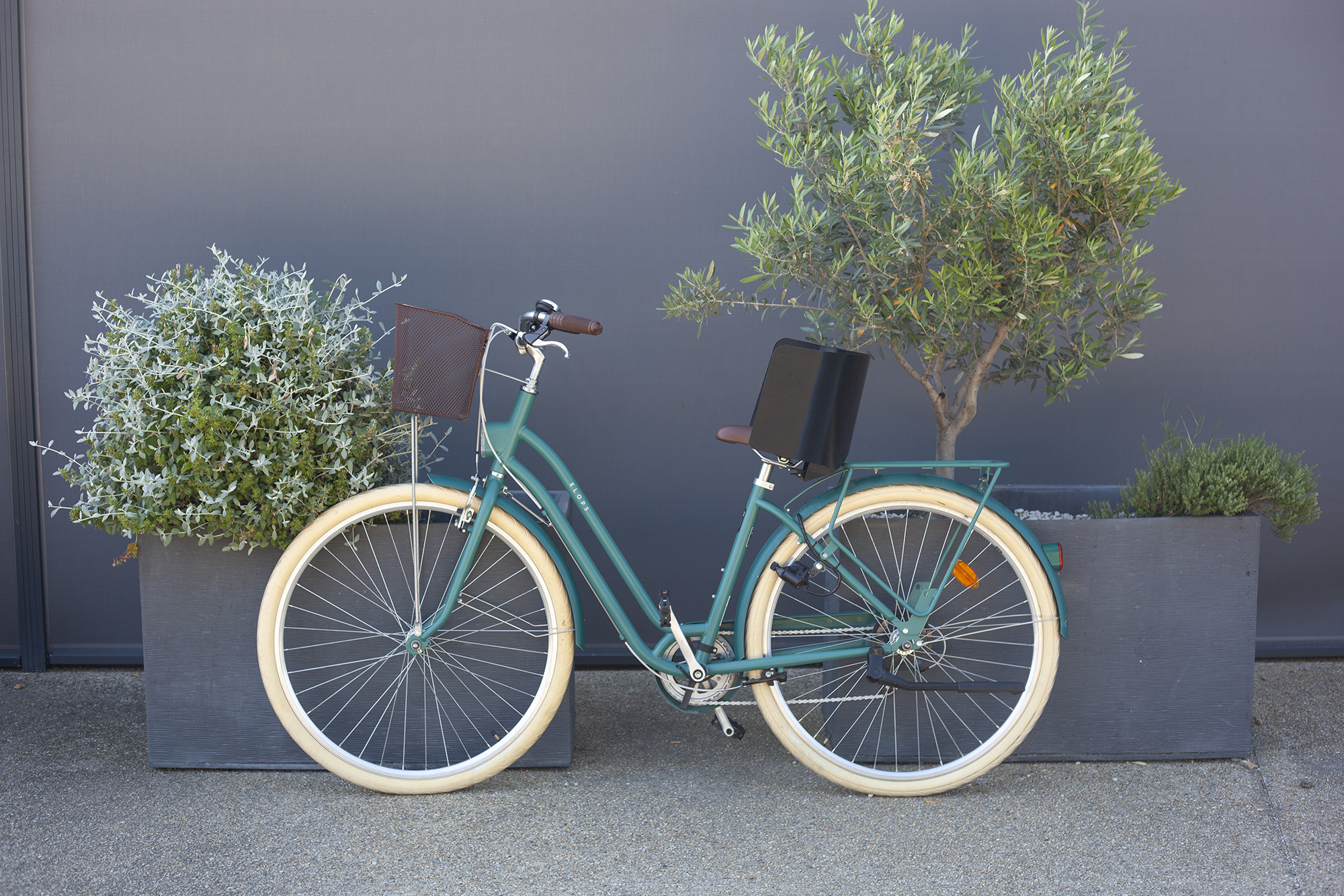 Cycliste avec la paroi CoconBike